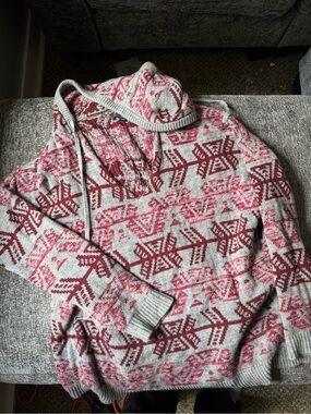 American Eagle Hoodie Sweater